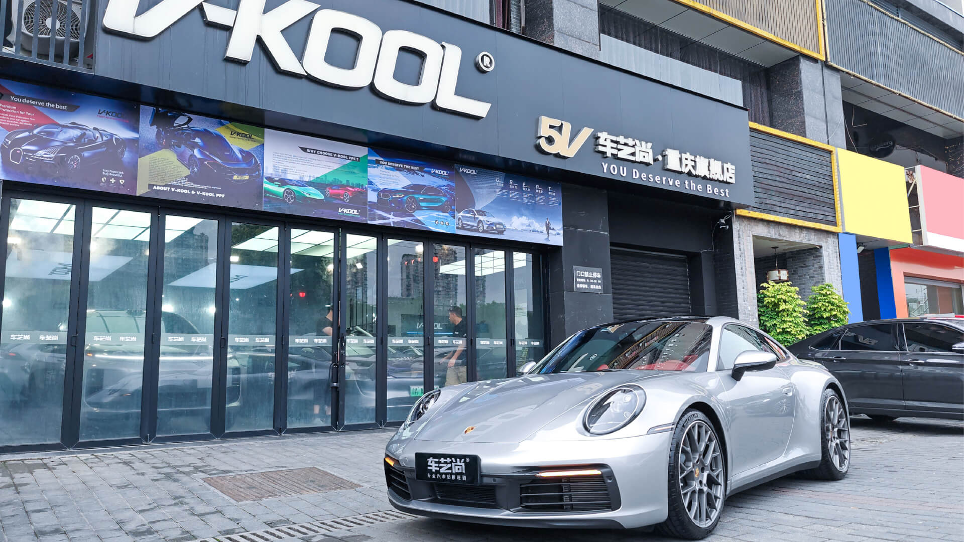 保時(shí)捷911 在重慶貼隱形車衣選哪里？