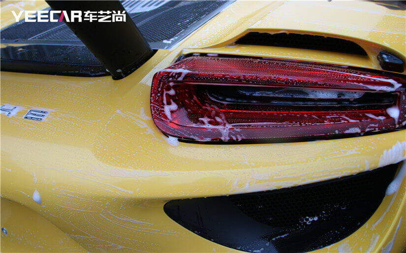 918 尾燈清潔