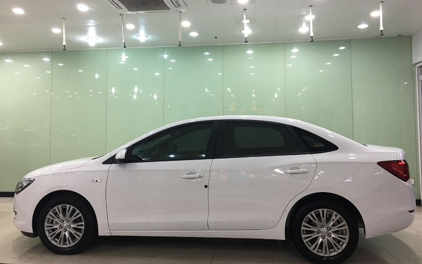 車窗貼膜，我只認車藝尚！