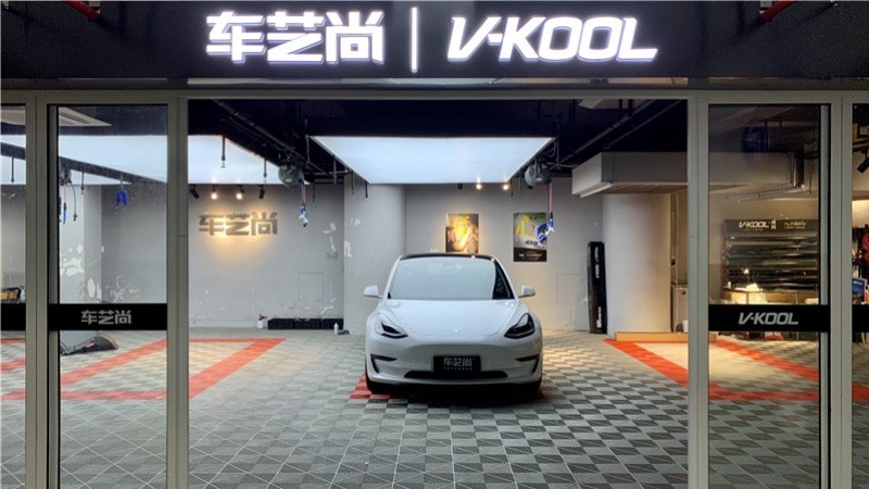 特斯拉MODEL3 全車(chē)都是玻璃確定不熱么?。?></img>
</div>
<!-- Our Services -->
<div   id=