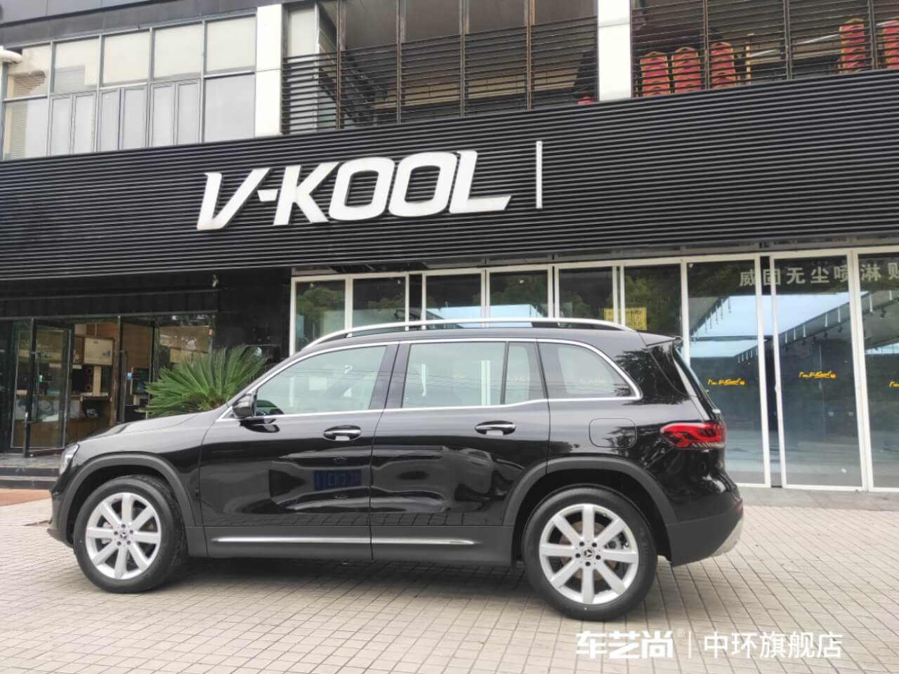 zb418kKyyJFm-1590807365719.jpg