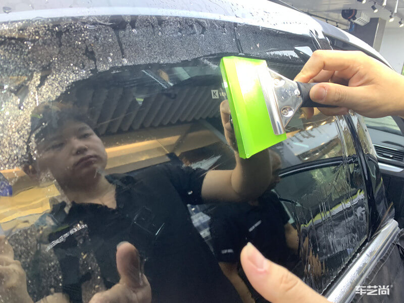 汽車貼膜什么才是專業(yè)施工？