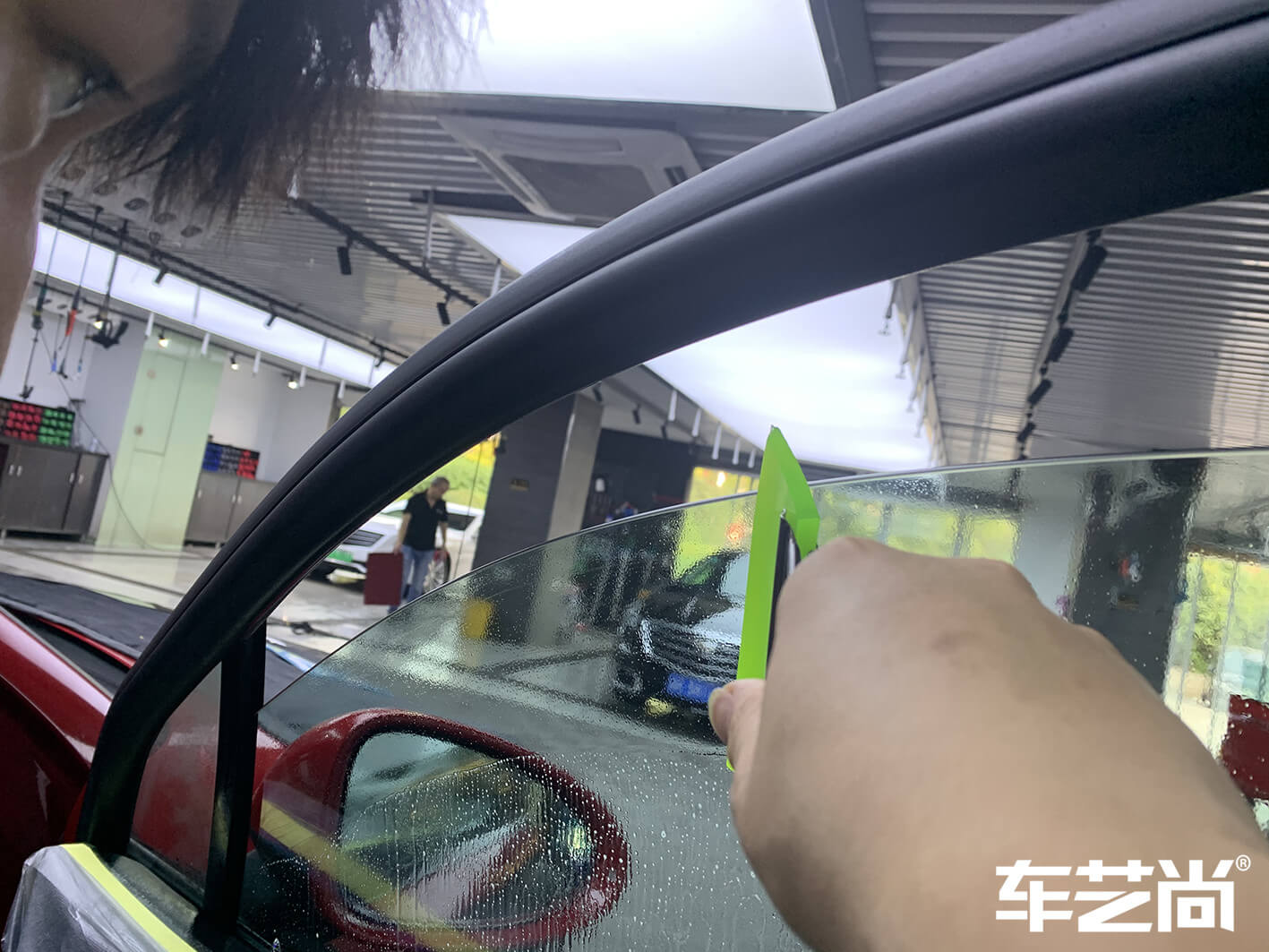 保時捷卡宴裝貼威固V70+V40，施工流程展示（圖十四）