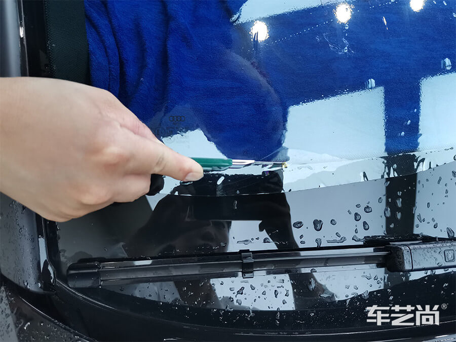 汽車貼膜時墊片裁膜會傷到車漆嗎？