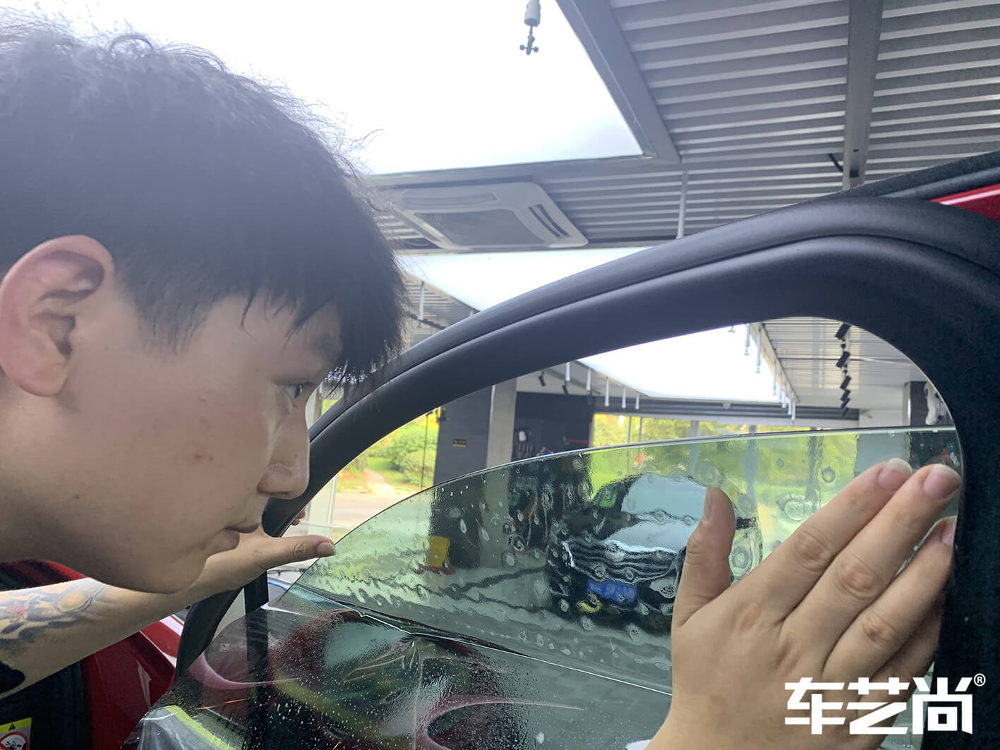 保時捷卡宴裝貼威固V70+V40，施工流程展示（圖十五）