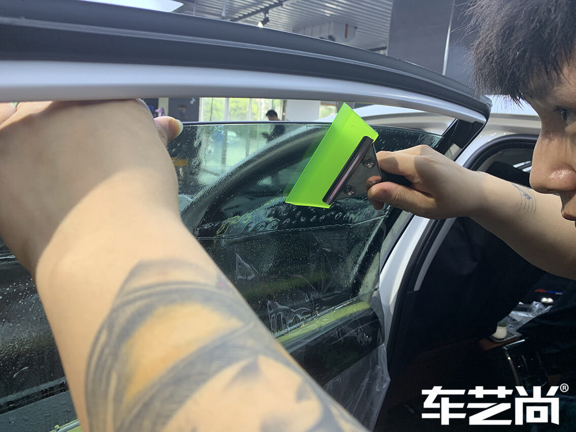 沃爾沃S60施工威固玻璃膜施工案例展示圖（8）