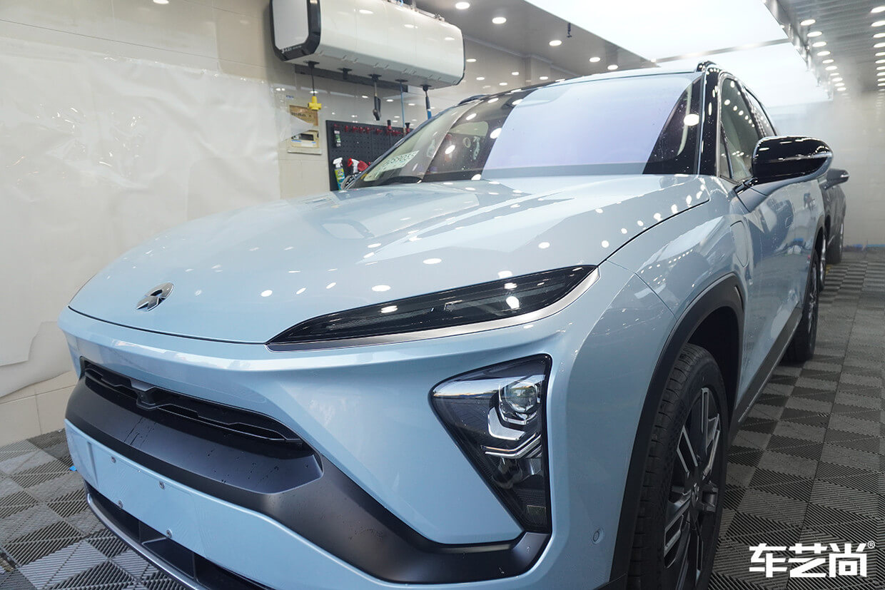蔚來(lái)ES6貼車衣提升光澤度