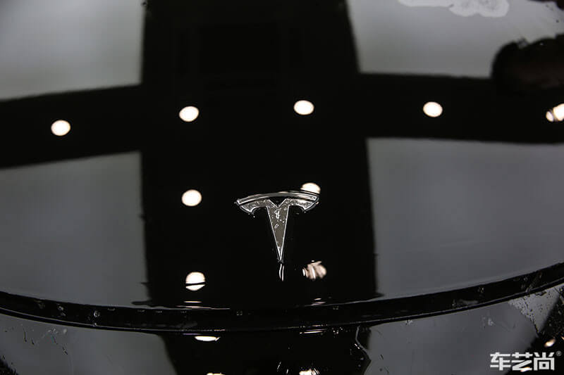 特斯拉Model 3隱形車衣施工效果展示（前）