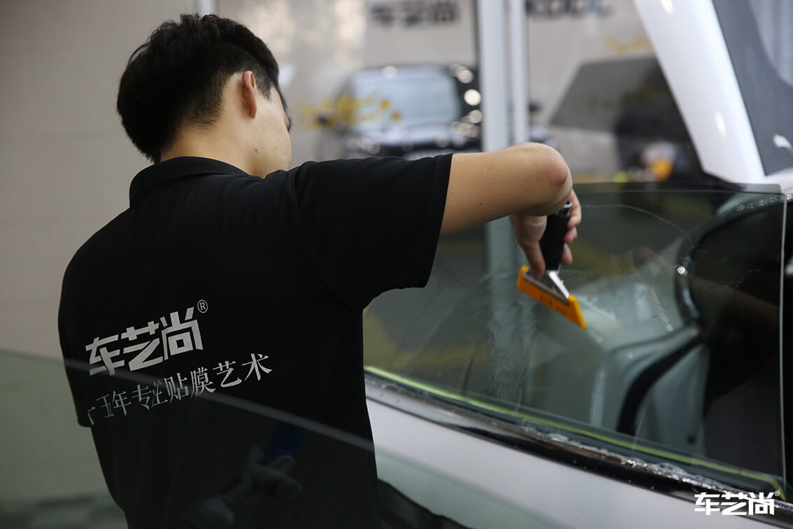 特斯拉 MODEL S威固隔熱膜汽車貼膜施工案例（5）