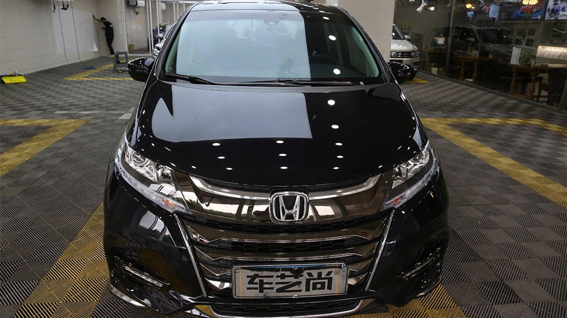 本田奧德賽選擇車藝尚施工威固隔熱膜，流程展示