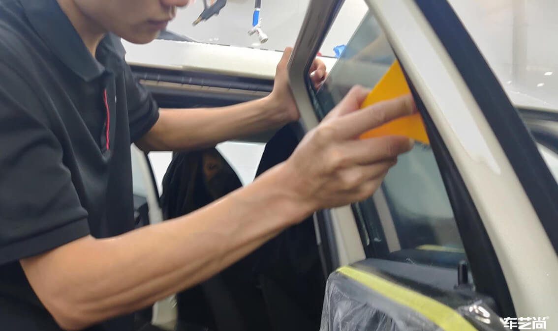車藝尚為Mini裝貼威固玻璃膜，施工案例展示（9）