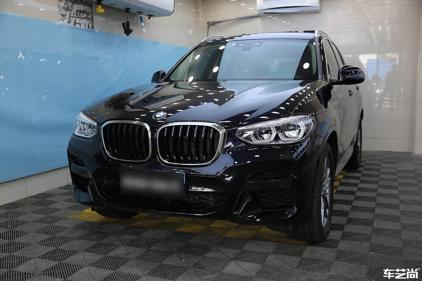 寶馬X3裝貼威固隱形車衣施工案例展示（15）