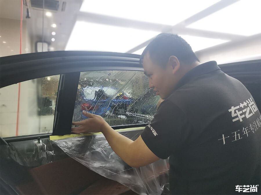 寶馬7系裝貼威固V70+K35，施工流程展示（5）