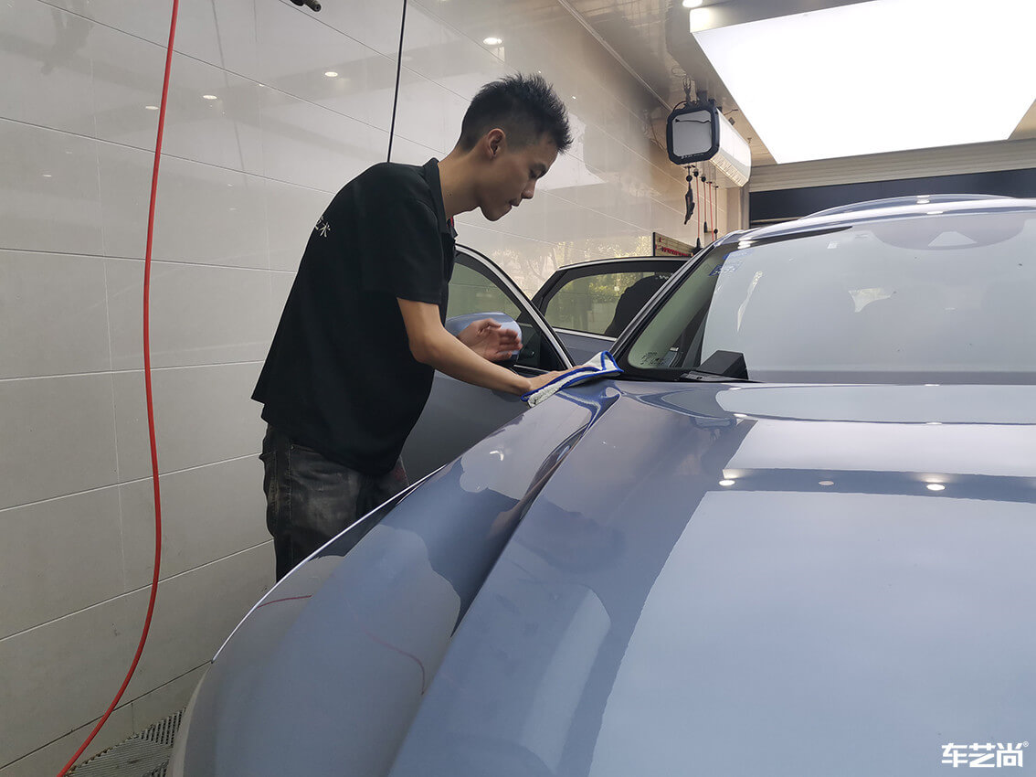 車藝尚莘莊店施工沃爾沃S90，水晶鍍膜流程展示（6）