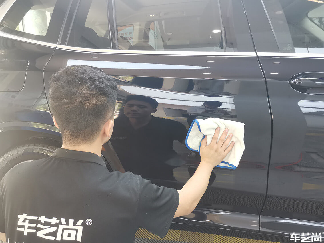 莘莊店施工案例：寶馬X3鍍膜美容洗車（2）