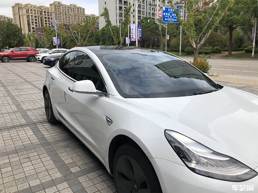 特斯拉Model 3施工威固隔熱膜施工案例分享（11）