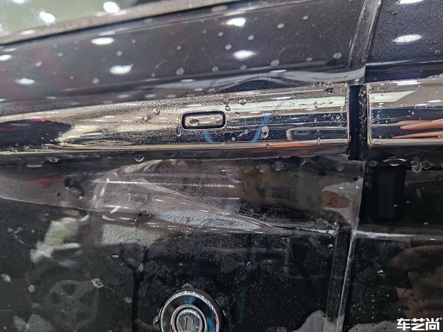 勞斯萊斯庫里南在車藝尚杭州旗艦店施工流程展示（7）