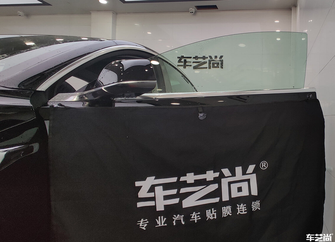 特斯拉Model 3施工威固隔熱膜，多重保護（14）