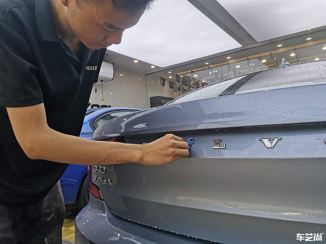 車藝尚莘莊店施工沃爾沃S90，水晶鍍膜流程展示（8）