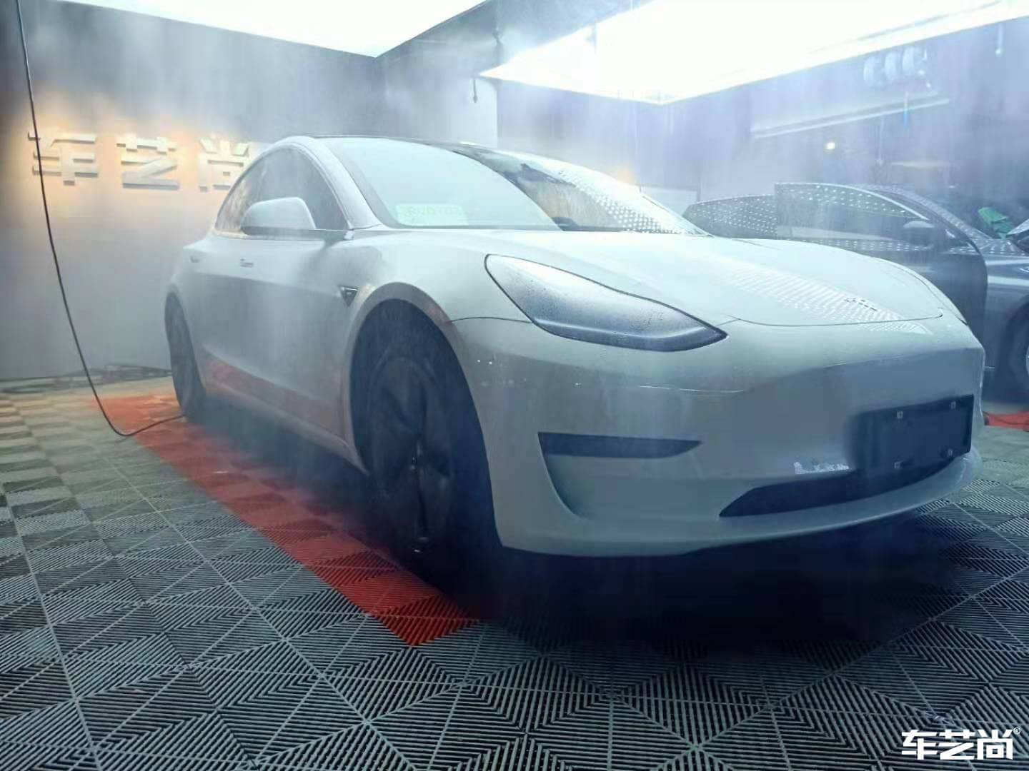特斯拉Model 3施工威固隱形車衣，施工流程（2）