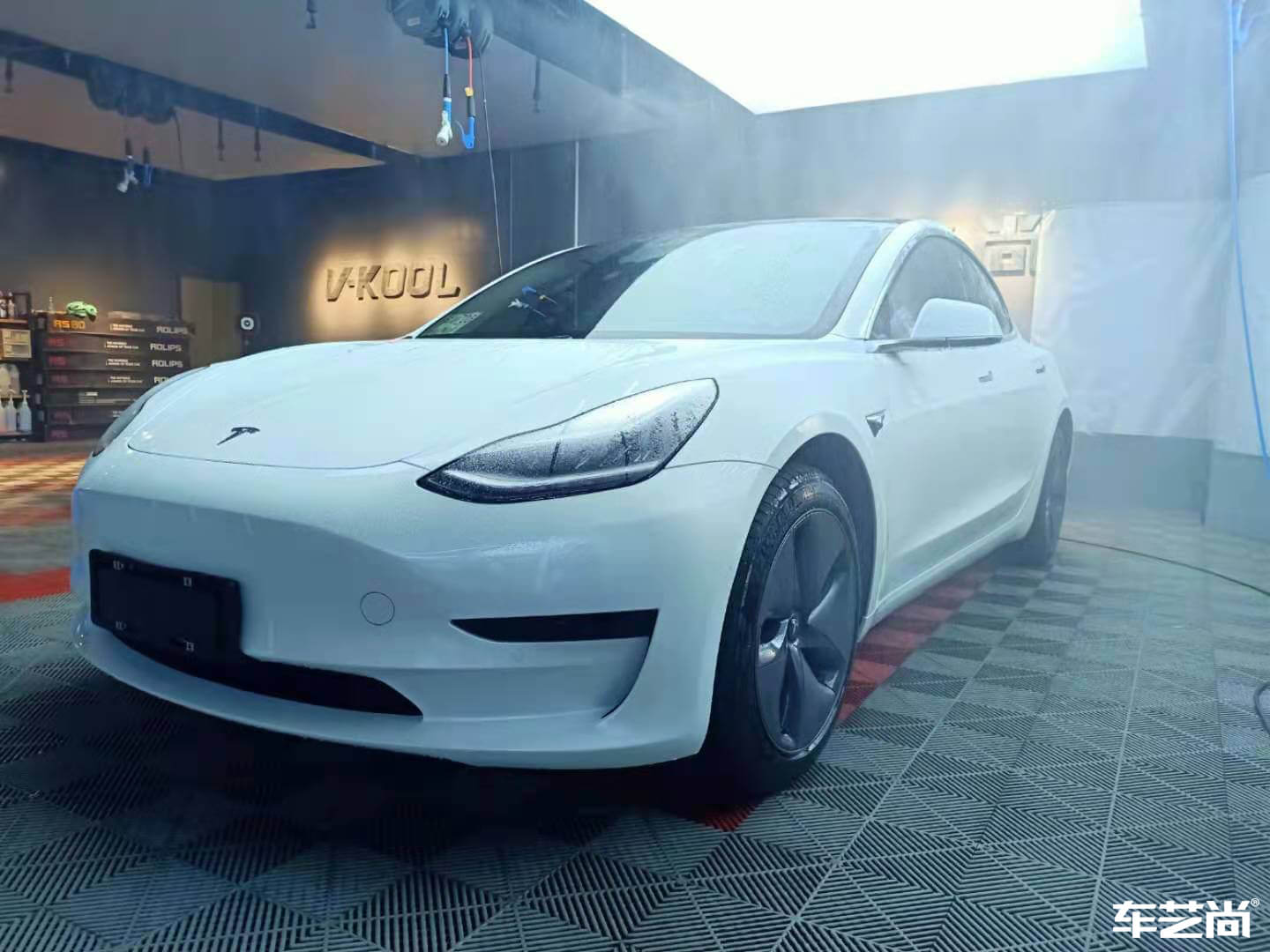 特斯拉Model 3施工威固隱形車衣，施工流程（1）