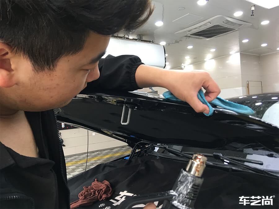 寶馬5系裝貼威固隱形車衣，施工流程展示（8）