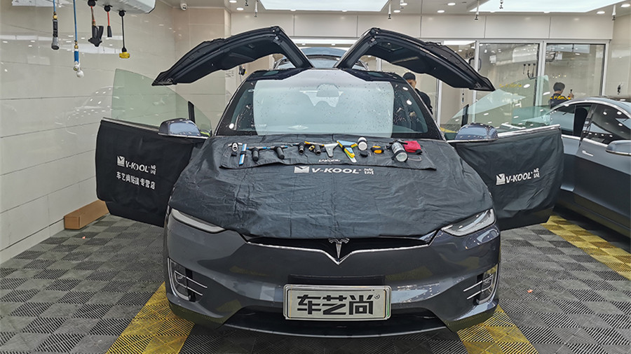 特斯拉Model X施工威固隔熱膜，案例展示