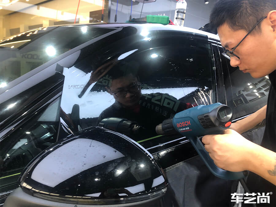 保時捷卡宴為什么選擇車藝尚施工玻璃膜？（8）
