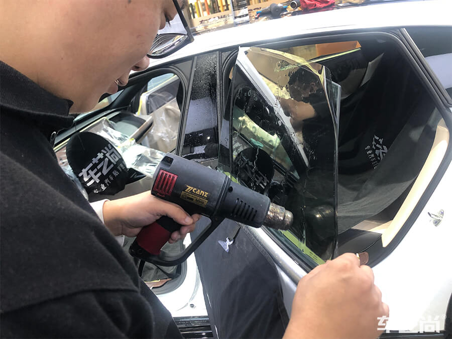 小鵬 P7極致防護(hù)，選擇車藝尚施工威固隔熱膜（4）