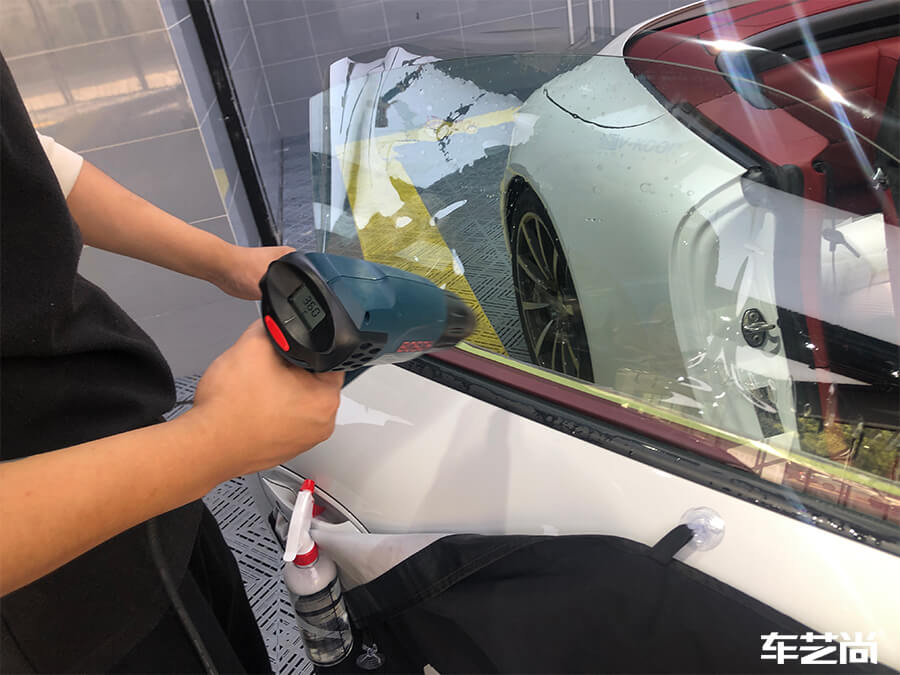 保時(shí)捷911告訴你上海專業(yè)的汽車貼膜哪家強(qiáng)？（9）