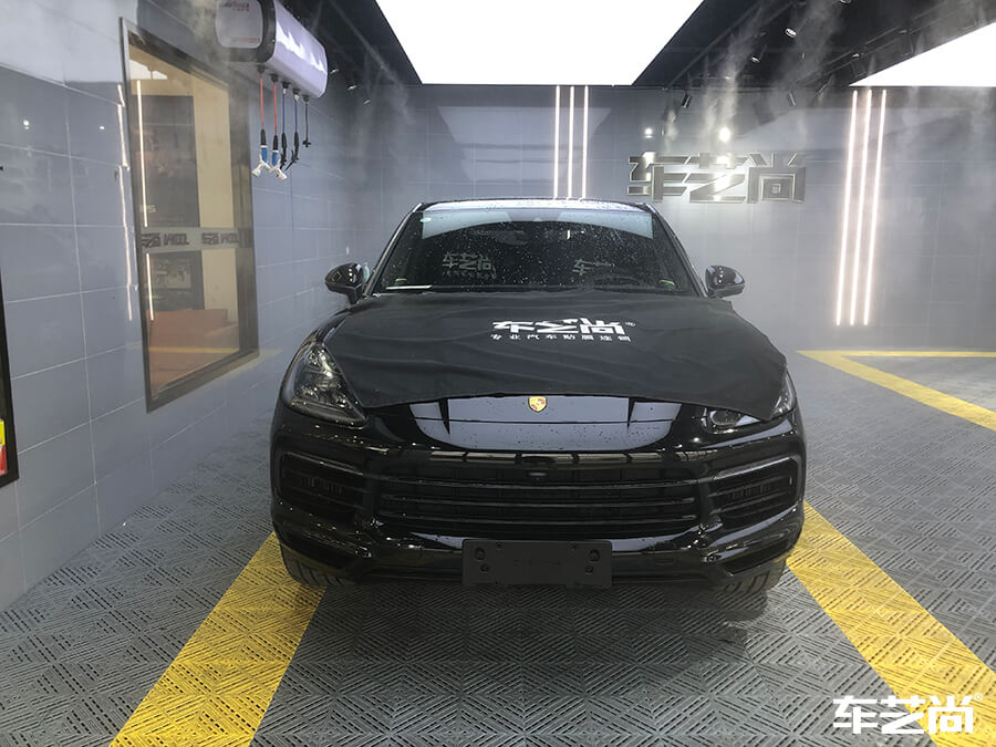 保時捷卡宴為什么選擇車藝尚施工玻璃膜？（1）
