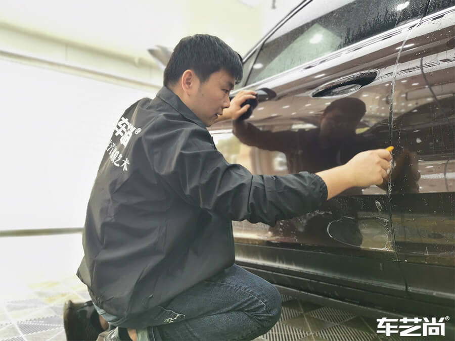 保時捷卡宴實(shí)貼威固隱形車衣效果怎么樣？（3）