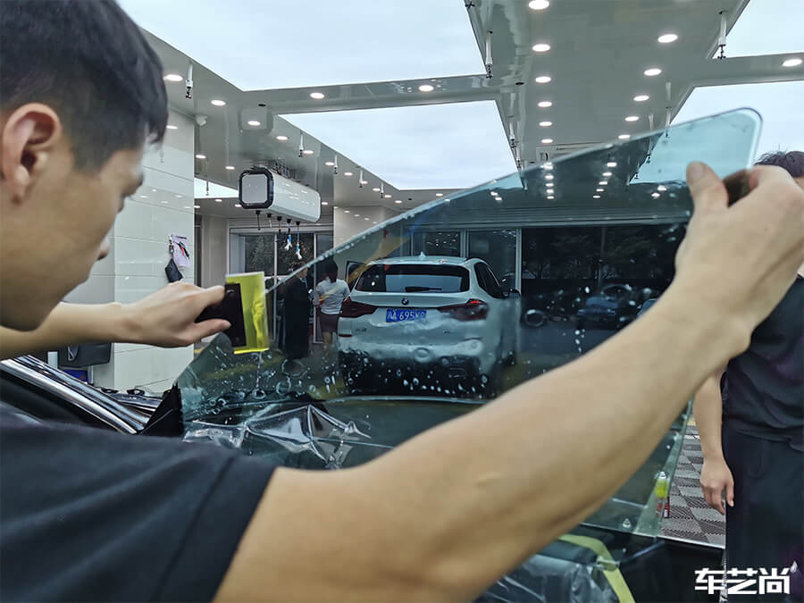 特斯拉Model 3施工威固隔熱膜施工案例分享（8）