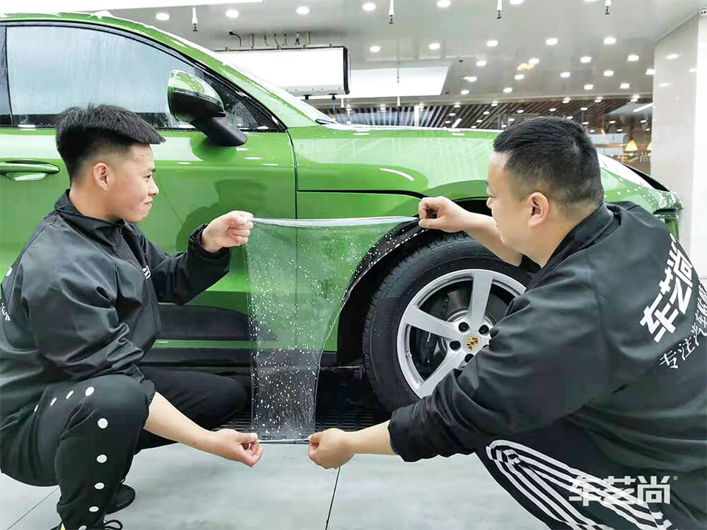 保時(shí)捷Macan施工威固隱形車衣，專車專用裁膜（5）