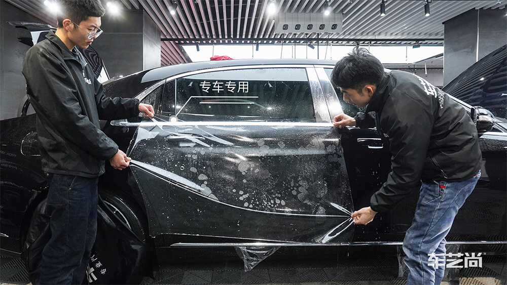 邁巴赫選擇施工威固隱形車(chē)衣，施工流程展示（7）