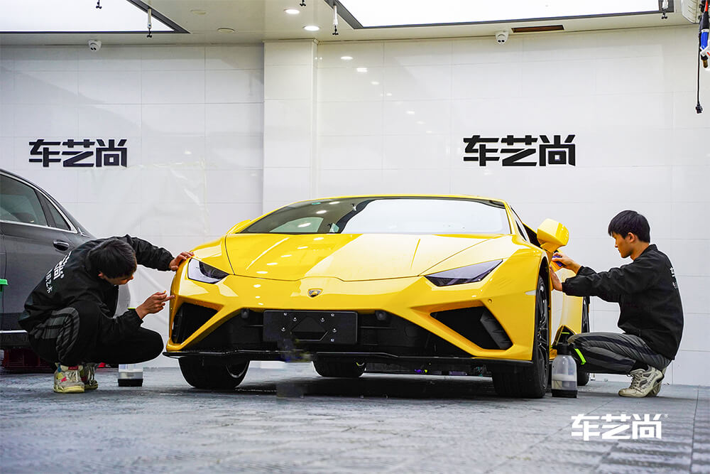 蘭博基尼URUS裝貼威固隱形車衣施工流程（3）