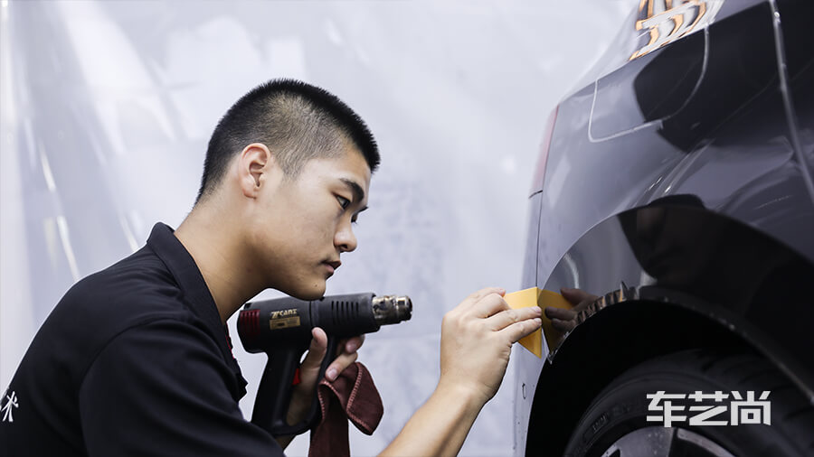 高爾夫gti 黑色施工威固隱形車衣案例（圖10）