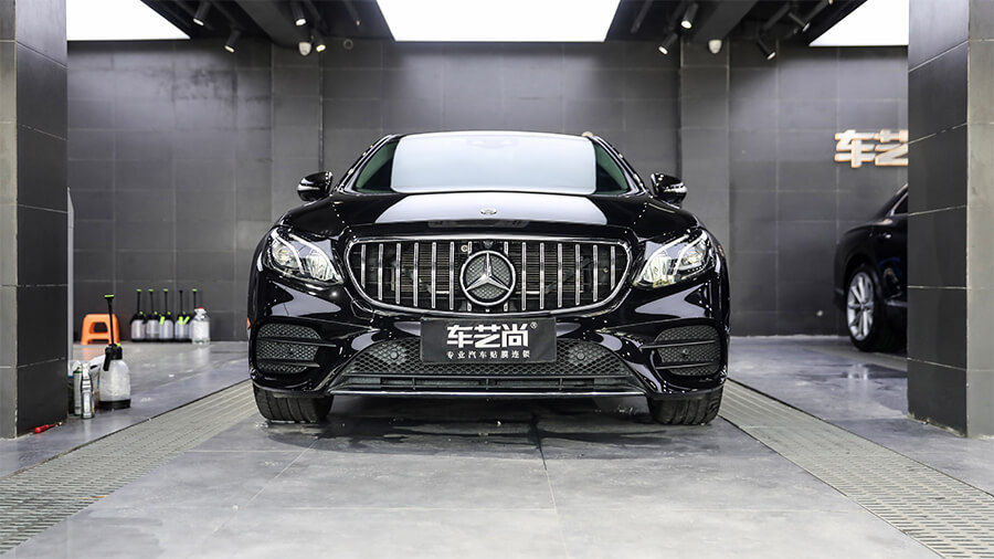 奔馳e級(jí)黑色施工威固隱形車(chē)衣案例