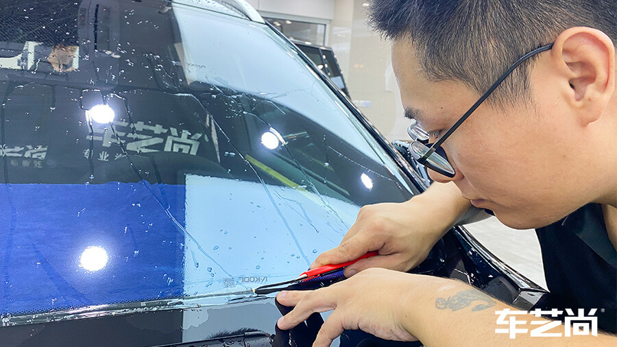 理想one黑色施工威固隔熱膜VK70加VK25案例（圖4）